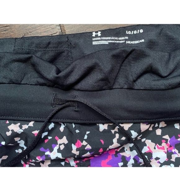 Under Armour Women's Fly By 2.0 Running Shorts, Size Large, Electro Pink, NWOT - Picture 4 of 4